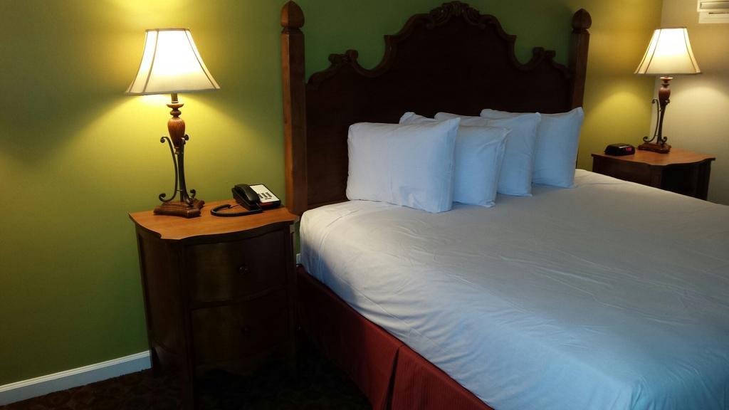 Kentucky Lake Inn Gilbertsville Chambre photo